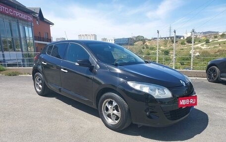 Renault Megane III, 2010 год, 650 000 рублей, 2 фотография