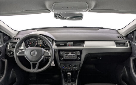 Skoda Rapid I, 2017 год, 1 100 000 рублей, 14 фотография