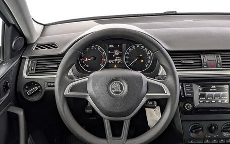 Skoda Rapid I, 2017 год, 1 100 000 рублей, 22 фотография