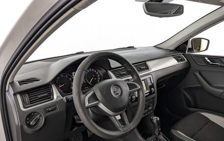 Skoda Rapid I, 2017 год, 1 100 000 рублей, 15 фотография