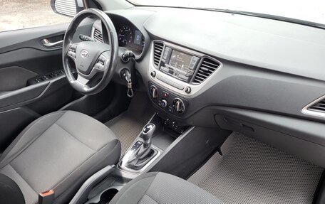 Hyundai Solaris II рестайлинг, 2017 год, 1 064 000 рублей, 21 фотография