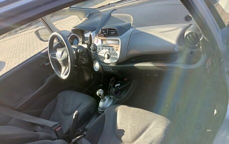 Honda Jazz II рестайлинг, 2009 год, 590 000 рублей, 2 фотография