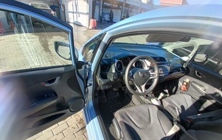 Honda Jazz II рестайлинг, 2009 год, 590 000 рублей, 3 фотография