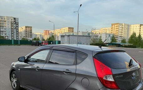 Hyundai Solaris II рестайлинг, 2011 год, 720 000 рублей, 4 фотография
