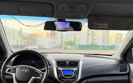 Hyundai Solaris II рестайлинг, 2011 год, 720 000 рублей, 6 фотография