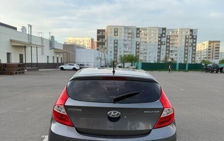 Hyundai Solaris II рестайлинг, 2011 год, 720 000 рублей, 2 фотография