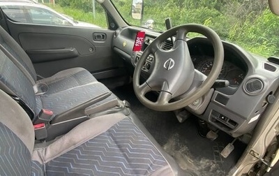 Nissan Caravan IV, 2003 год, 800 000 рублей, 1 фотография