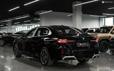 BMW 5 серия, 2024 год, 7 900 000 рублей, 4 фотография