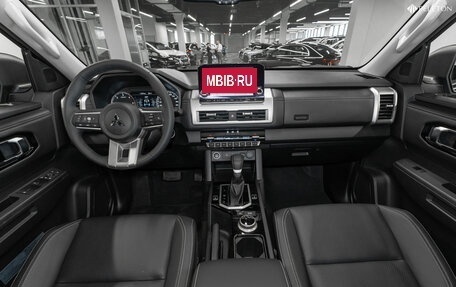 Mitsubishi L200, 2024 год, 5 250 000 рублей, 10 фотография