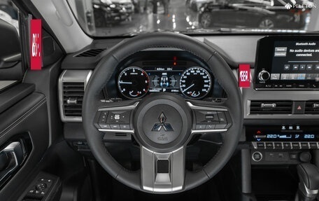 Mitsubishi L200, 2024 год, 5 250 000 рублей, 12 фотография