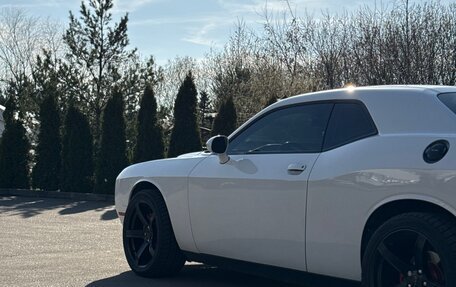 Dodge Challenger III рестайлинг 2, 2019 год, 2 900 000 рублей, 5 фотография