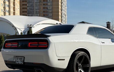 Dodge Challenger III рестайлинг 2, 2019 год, 2 900 000 рублей, 10 фотография
