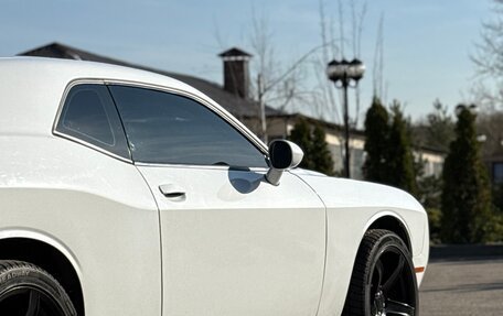 Dodge Challenger III рестайлинг 2, 2019 год, 2 900 000 рублей, 11 фотография