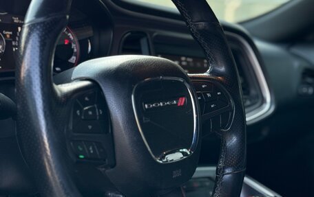 Dodge Challenger III рестайлинг 2, 2019 год, 2 900 000 рублей, 20 фотография