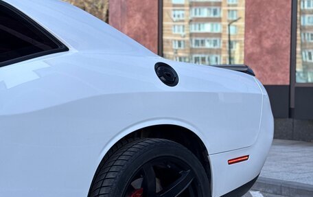 Dodge Challenger III рестайлинг 2, 2019 год, 2 900 000 рублей, 26 фотография
