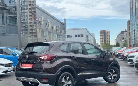 Renault Kaptur I рестайлинг, 2018 год, 1 349 000 рублей, 4 фотография