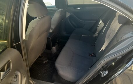 Volkswagen Jetta VI, 2014 год, 997 000 рублей, 14 фотография