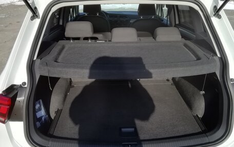 Volkswagen Tiguan II, 2019 год, 1 600 000 рублей, 15 фотография