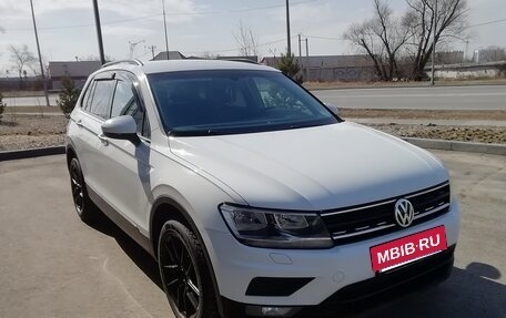Volkswagen Tiguan II, 2019 год, 1 600 000 рублей, 2 фотография