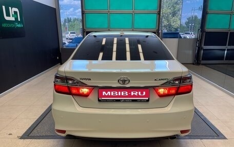 Toyota Camry, 2016 год, 1 780 000 рублей, 5 фотография