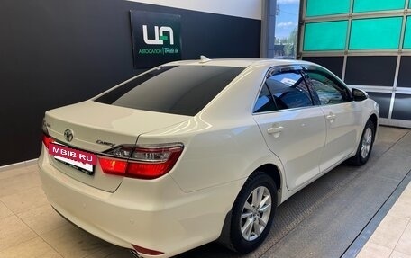 Toyota Camry, 2016 год, 1 780 000 рублей, 6 фотография