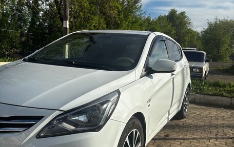Hyundai Solaris II рестайлинг, 2014 год, 900 000 рублей, 5 фотография