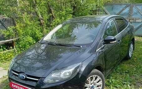 Ford Focus III, 2013 год, 830 000 рублей, 2 фотография