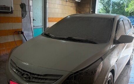 Hyundai Solaris II рестайлинг, 2014 год, 900 000 рублей, 6 фотография