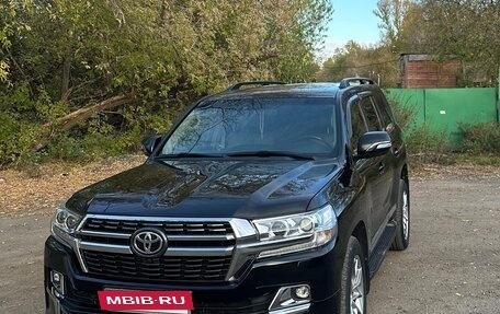 Toyota Land Cruiser 200, 2011 год, 3 150 000 рублей, 2 фотография