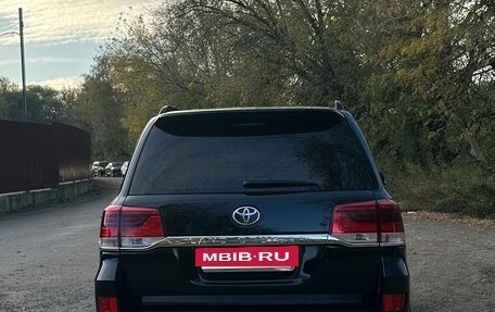 Toyota Land Cruiser 200, 2011 год, 3 150 000 рублей, 6 фотография