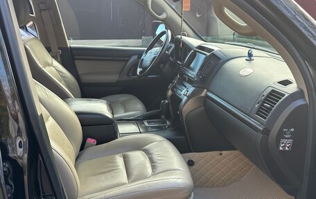 Toyota Land Cruiser 200, 2011 год, 3 150 000 рублей, 11 фотография