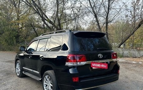 Toyota Land Cruiser 200, 2011 год, 3 150 000 рублей, 7 фотография
