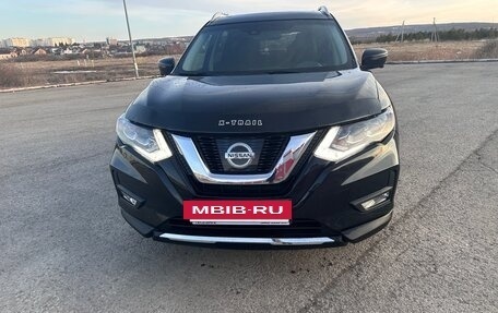 Nissan Rogue II, 2017 год, 2 300 000 рублей, 16 фотография