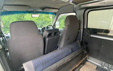 Nissan Caravan IV, 2003 год, 800 000 рублей, 24 фотография