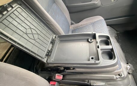 Nissan Caravan IV, 2003 год, 800 000 рублей, 21 фотография
