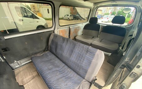 Nissan Caravan IV, 2003 год, 800 000 рублей, 28 фотография
