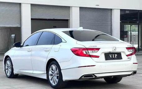 Honda Accord IX рестайлинг, 2021 год, 1 680 000 рублей, 4 фотография