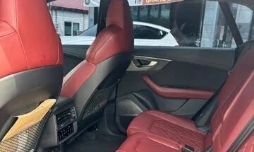 Audi SQ8, 2022 год, 11 850 000 рублей, 9 фотография