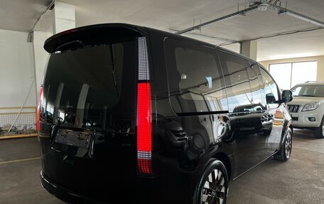 Hyundai Staria, 2024 год, 6 667 000 рублей, 3 фотография