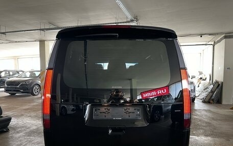 Hyundai Staria, 2024 год, 6 667 000 рублей, 2 фотография