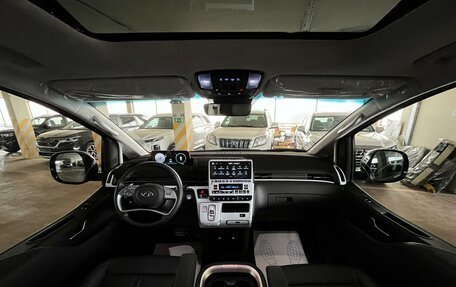 Hyundai Staria, 2024 год, 6 667 000 рублей, 20 фотография