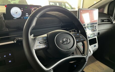 Hyundai Staria, 2024 год, 6 667 000 рублей, 28 фотография