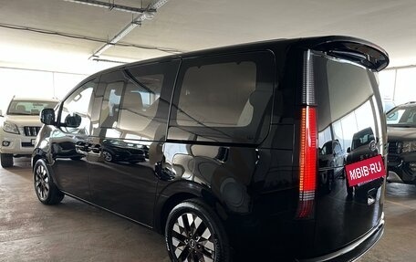 Hyundai Staria, 2024 год, 6 667 000 рублей, 7 фотография