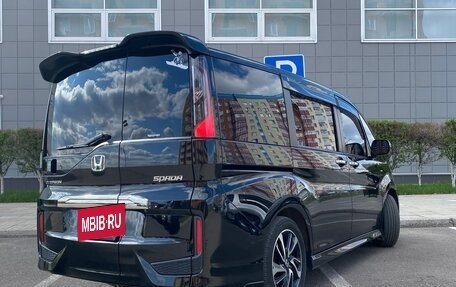 Honda Stepwgn IV, 2016 год, 2 349 999 рублей, 3 фотография