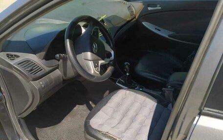 Hyundai Solaris II рестайлинг, 2012 год, 430 000 рублей, 3 фотография