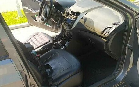 Hyundai Solaris II рестайлинг, 2012 год, 430 000 рублей, 6 фотография