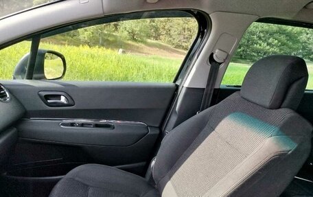 Peugeot 5008 I рестайлинг, 2014 год, 1 150 000 рублей, 6 фотография