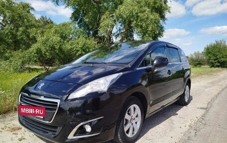 Peugeot 5008 I рестайлинг, 2014 год, 1 150 000 рублей, 33 фотография