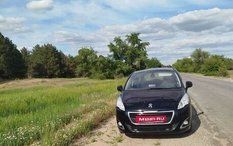 Peugeot 5008 I рестайлинг, 2014 год, 1 150 000 рублей, 28 фотография