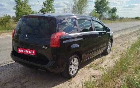 Peugeot 5008 I рестайлинг, 2014 год, 1 150 000 рублей, 24 фотография